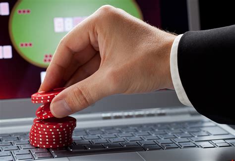  poker online e gioco d azzardo